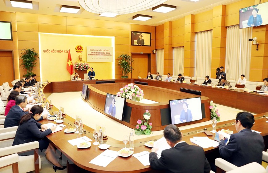Первое заседание Национального руководящего комитета и Организационного комитета АИПА-41, состоявшееся 19 ноября 2019 года в Ханое, проходило под председательством Председателя АИПА-41, Председателя НС Вьетнама Нгуен Тхи Ким Нган.